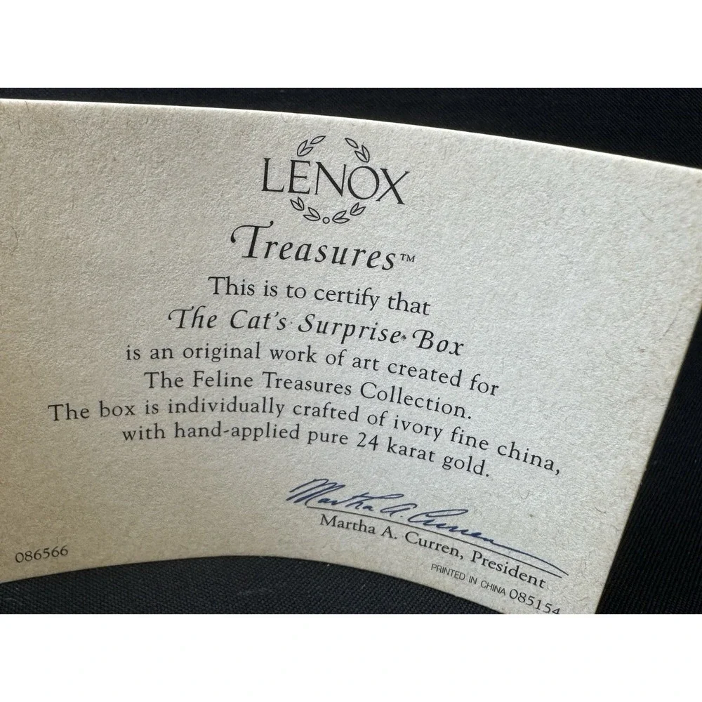 Lenox Treasures The Inquistive Kitten Trinket Box W/ Charm & COA MINT Condition